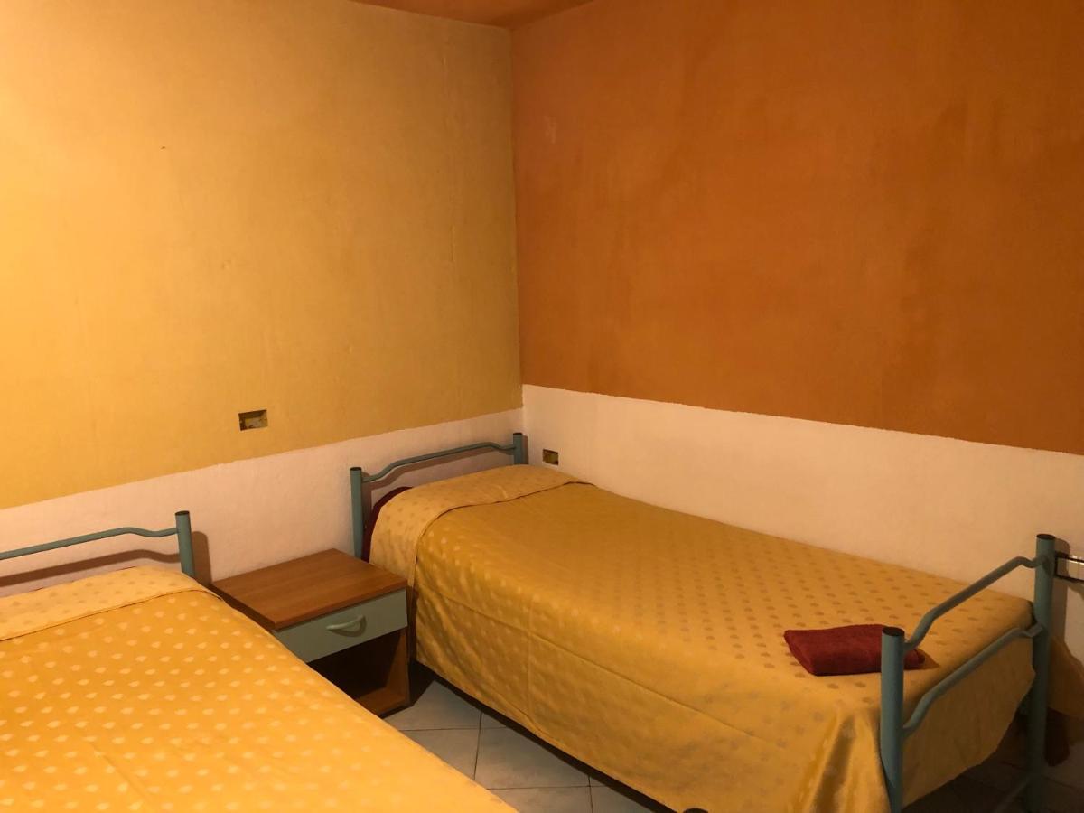 Sarrala Apartment แตร์เตนิอา ภายนอก รูปภาพ